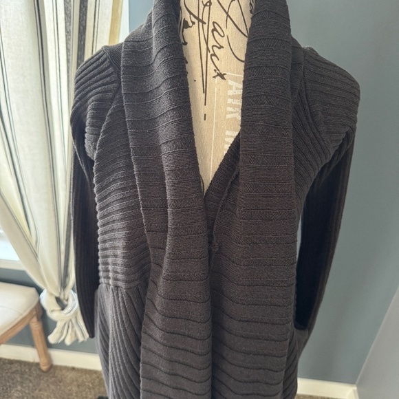 DELPHINE Cardigan with POCKETS Size Medium - Picture 1 of 5